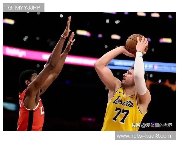2011年湖人对阵火箭的经典对决回顾与精彩瞬间分析