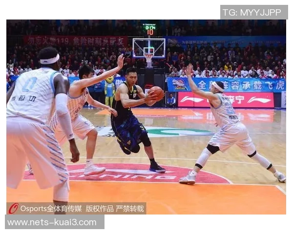 山东与上海常规赛激战正酣谁能在这场对决中笑到最后